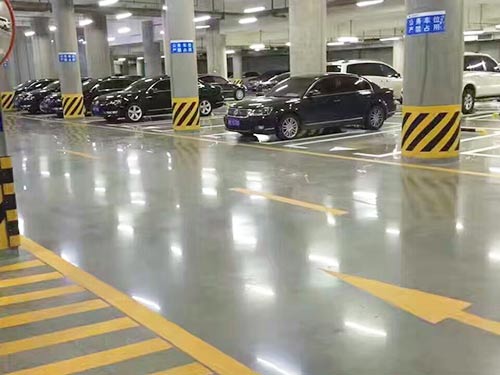 地下停車場金剛砂耐磨地面透明密封固化劑硬化處理